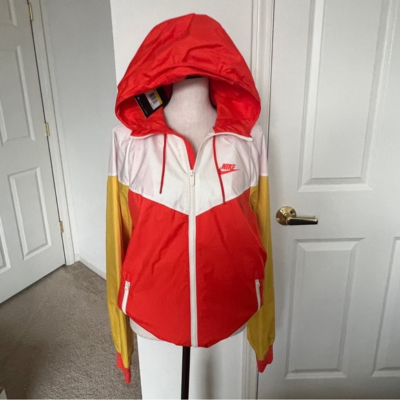 Nike Hooded Jacket - Picture 4 of 9